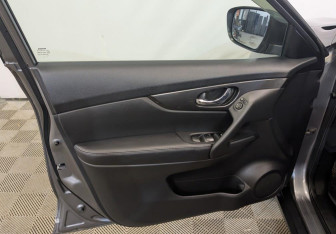 Подержанный автомобиль Nissan X-Trail 2021 года (19 фото)