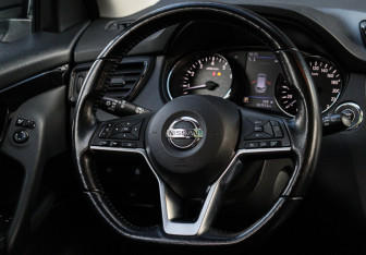 Подержанный автомобиль Nissan Qashqai 2021 года (11 фото)