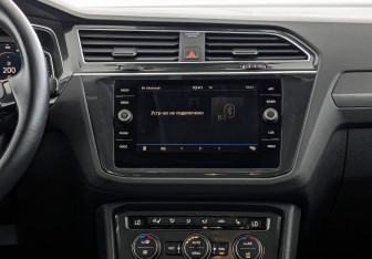 Подержанный автомобиль Volkswagen Tiguan 2019 года (17 фото)