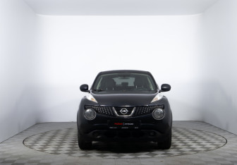 Подержанный автомобиль Nissan Juke 2011 года (2 фото)