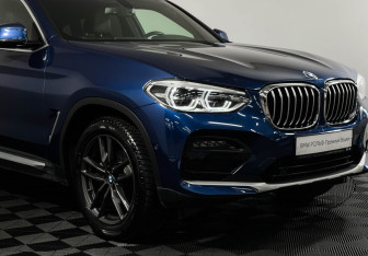Подержанный автомобиль BMW X4 2020 года (21 фото)