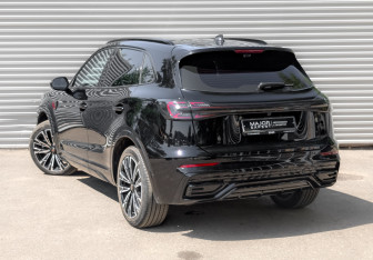 Подержанный автомобиль Hongqi HS5 2023 года (6 фото)