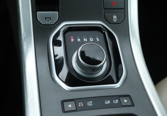 Подержанный автомобиль Land Rover Range Rover Evoque 2012 года (17 фото)