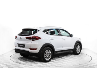 Подержанный автомобиль Hyundai Tucson 2017 года (5 фото)
