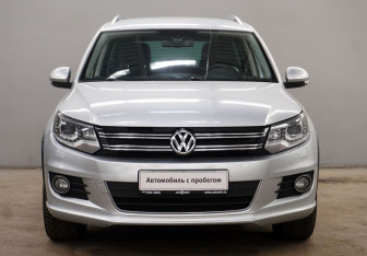 Подержанный автомобиль Volkswagen Tiguan 2016 года (2 фото)
