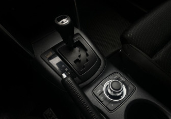 Подержанный автомобиль Mazda CX-5 2013 года (17 фото)