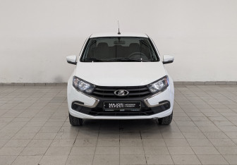 Подержанный автомобиль LADA (ВАЗ) Granta Sedan 2022 года (2 фото)