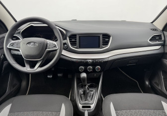 Подержанный автомобиль LADA (ВАЗ) Vesta Sedan 2023 года (12 фото)