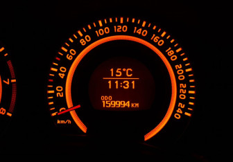 Подержанный автомобиль Toyota Auris Hatchback 2009 года (9 фото)