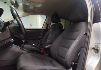 Подержанный автомобиль Volkswagen Jetta Sedan 2013 года (10 фото)