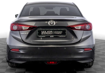 Подержанный автомобиль Mazda 3 Sedan 2014 года (6 фото)