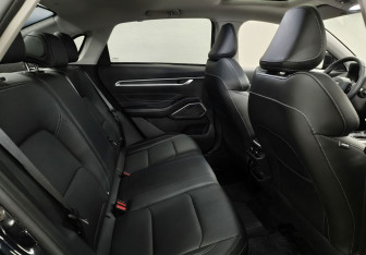 Подержанный автомобиль Geely Emgrand 2024 года (14 фото)