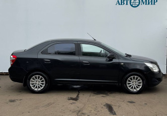 Подержанный автомобиль Chevrolet Cobalt Sedan 2014 года (4 фото)