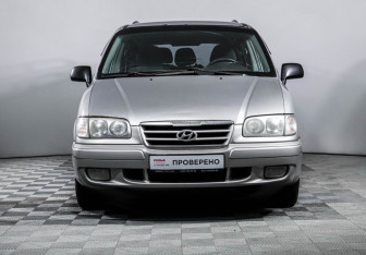 Подержанный автомобиль Hyundai Trajet 2006 года (2 фото)