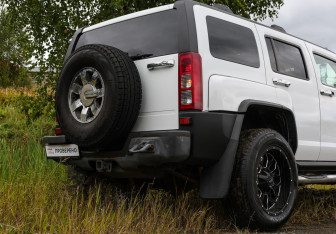 Подержанный автомобиль Hummer H3 Suv 2009 года (21 фото)
