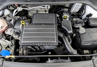 Подержанный автомобиль Skoda Rapid Liftback 2021 года (9 фото)