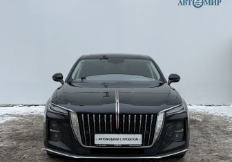 Подержанный автомобиль Hongqi H5 2022 года (2 фото)