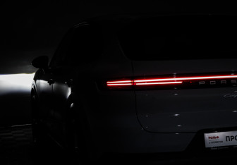 Подержанный автомобиль Porsche Cayenne 2024 года (25 фото)
