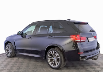 Подержанный автомобиль BMW X5 2017 года (7 фото)