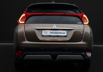 Подержанный автомобиль Mitsubishi Eclipse Cross 2018 года (6 фото)