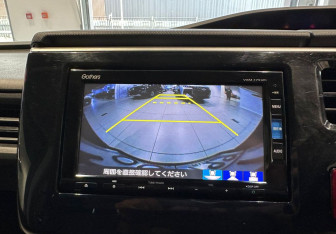 Подержанный автомобиль Honda Stepwgn 2017 года (20 фото)