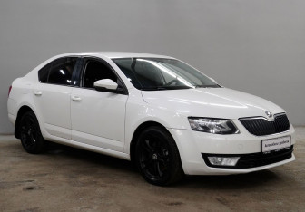 Подержанный автомобиль Skoda Octavia Liftback 2014 года (3 фото)