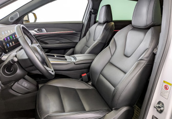 Подержанный автомобиль Haval F7 2024 года (20 фото)