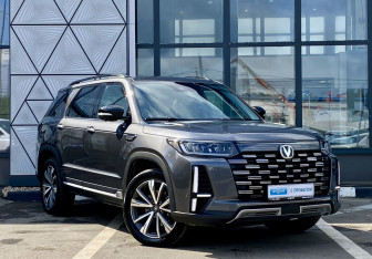 Подержанный автомобиль Changan CS95 2023 года (3 фото)
