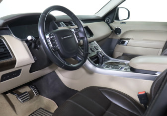 Подержанный автомобиль Land Rover Range Rover Sport 2017 года (31 фото)