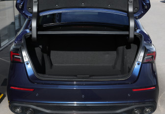 Подержанный автомобиль Omoda S5 GT 2024 года (7 фото)
