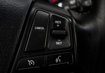 Подержанный автомобиль Kia Sorento 2014 года (15 фото)