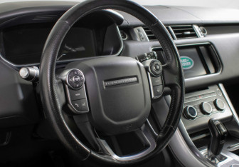 Подержанный автомобиль Land Rover Range Rover Sport 2016 года (14 фото)