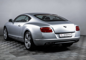 Подержанный автомобиль Bentley Continental GT Coupe 2012 года (7 фото)