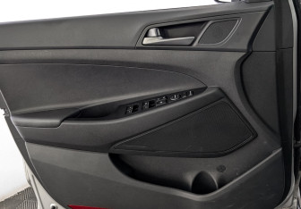 Подержанный автомобиль Hyundai Tucson 2016 года (19 фото)