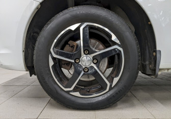 Подержанный автомобиль LADA (ВАЗ) Vesta Wagon 2021 года (17 фото)