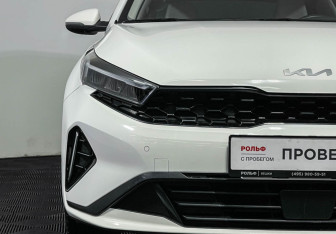 Подержанный автомобиль Kia K3 Sedan 2024 года (19 фото)