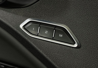 Подержанный автомобиль Geely Tugella 2022 года (18 фото)