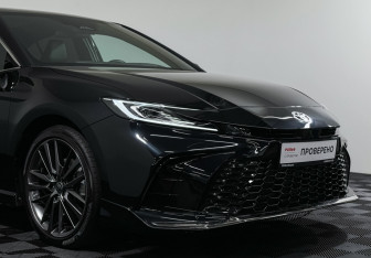 Подержанный автомобиль Toyota Camry Sedan 2024 года (23 фото)