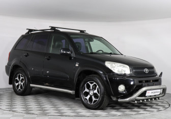 Подержанный автомобиль Toyota RAV4 2004 года (2 фото)