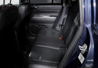 Подержанный автомобиль Jeep Compass 2013 года (10 фото)