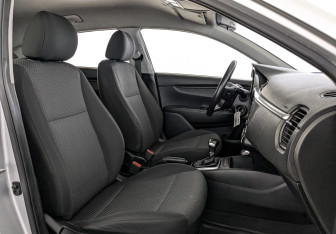 Подержанный автомобиль Kia Rio Hatchback 2021 года (21 фото)