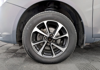 Подержанный автомобиль LADA (ВАЗ) Vesta Wagon 2021 года (18 фото)