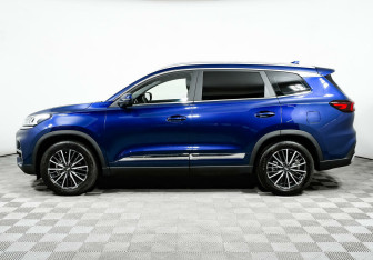 Подержанный автомобиль Chery Tiggo 8 2023 года (3 фото)