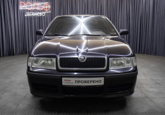 Подержанный автомобиль Skoda Octavia Liftback 2008 года (2 фото)