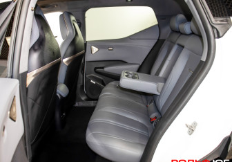 Подержанный автомобиль Zeekr X 2023 года (10 фото)