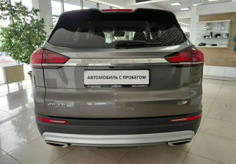 Подержанный автомобиль Geely Atlas Pro 2023 года (6 фото)