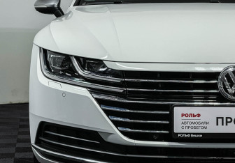 Подержанный автомобиль Volkswagen Arteon 2020 года (21 фото)