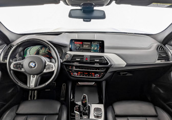 Подержанный автомобиль BMW X4 2019 года (14 фото)