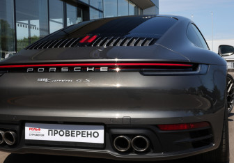 Подержанный автомобиль Porsche 911 Coupe 2021 года (26 фото)