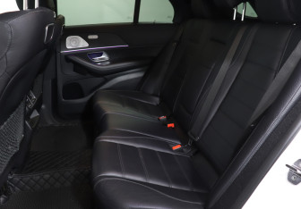 Подержанный автомобиль Mercedes-Benz GLE 2021 года (10 фото)